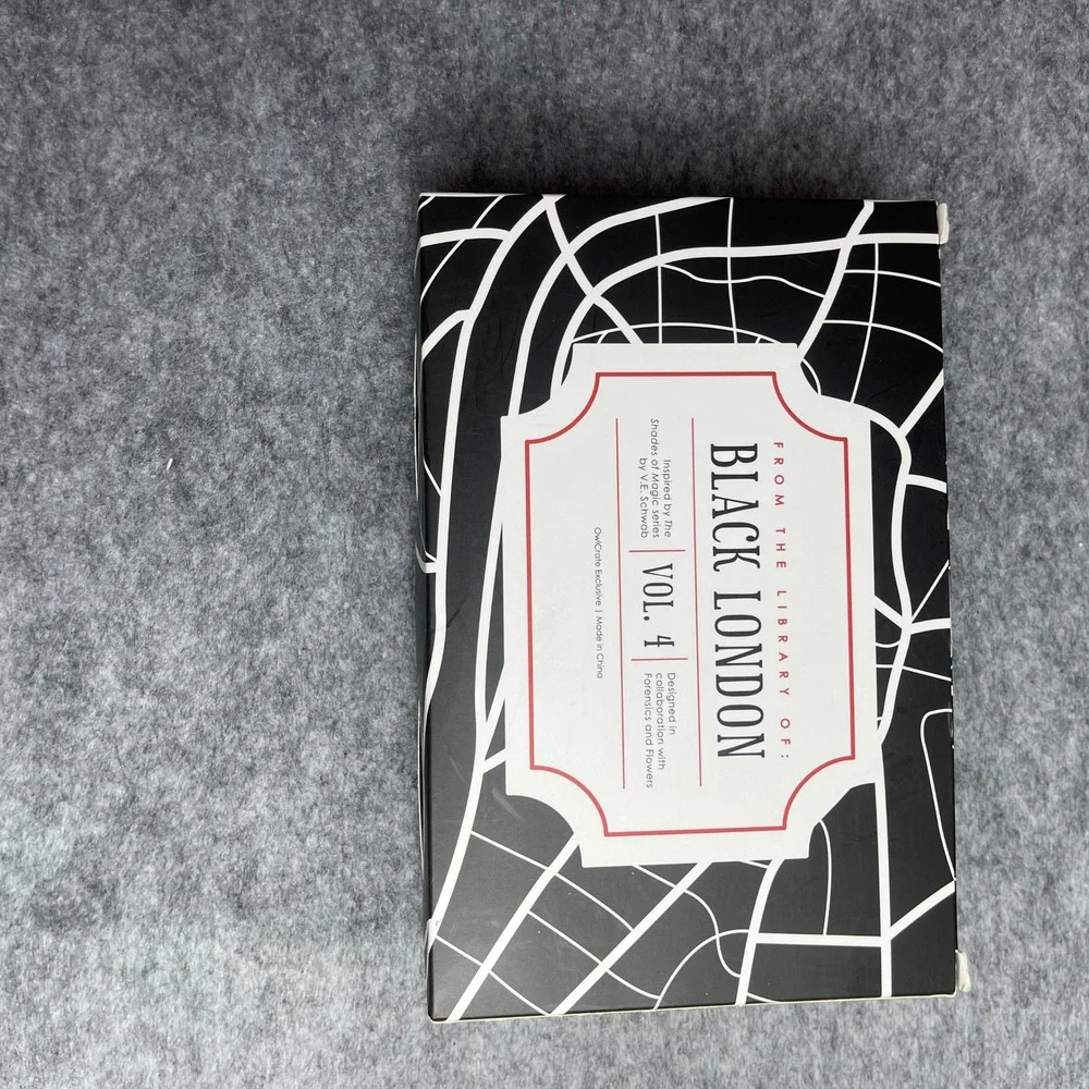 OwlCrate Shades of Magic Vol 4 Book Tin Osaron Rises VE Schwab Black‎ London